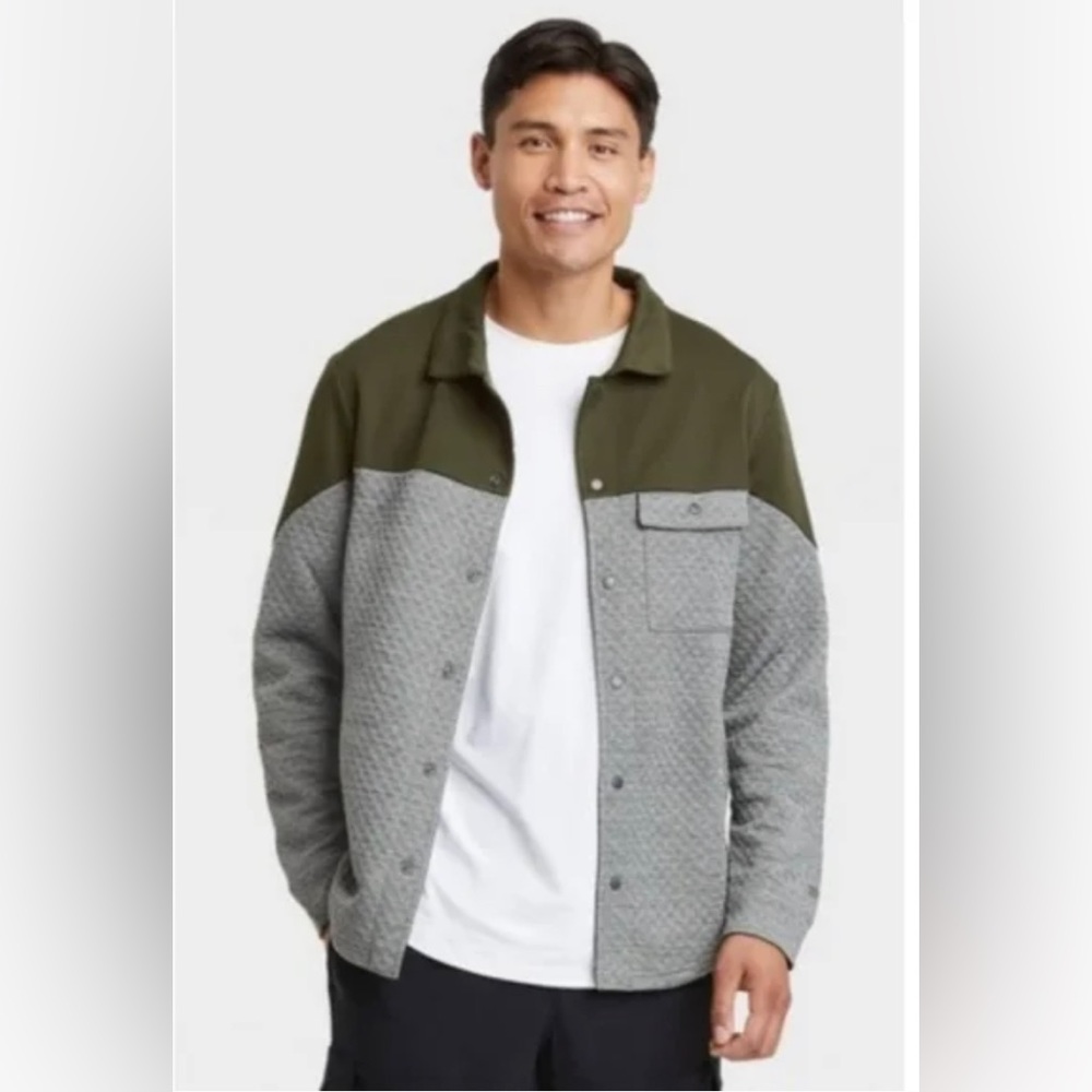 All in Motion - Jacquard Shirt Jacket (Dark green & Gray) Snap closure